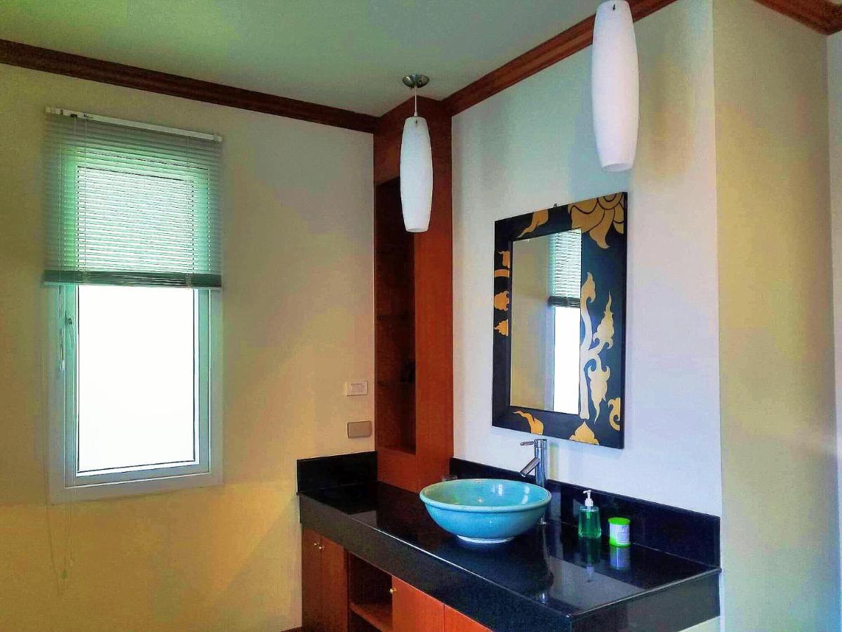 Karon Pool Villa 卡伦3卧泳池别墅 Exterior photo